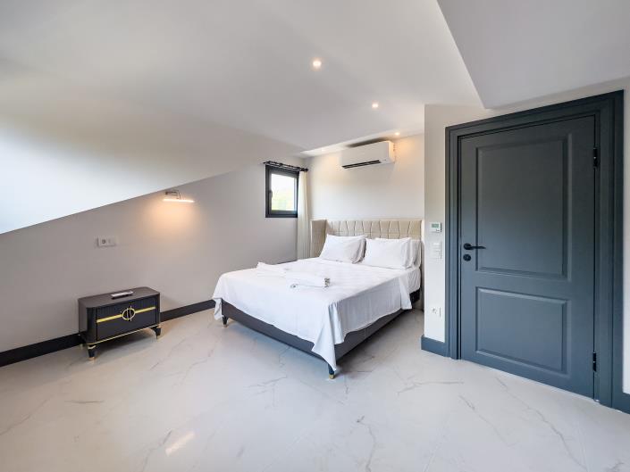 Image No.40-4 Bed Villa for sale