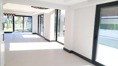 New-Luxury-Villas-in-Calis--5-