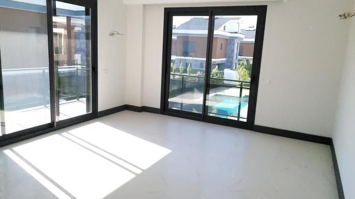 Image No.20-4 Bed Villa for sale