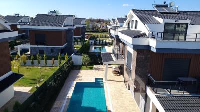 New-Luxury-Villas-in-Calis--22-