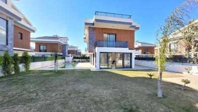 New-Luxury-Villas-in-Calis--57-