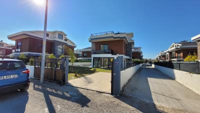 New-Luxury-Villas-in-Calis--59-