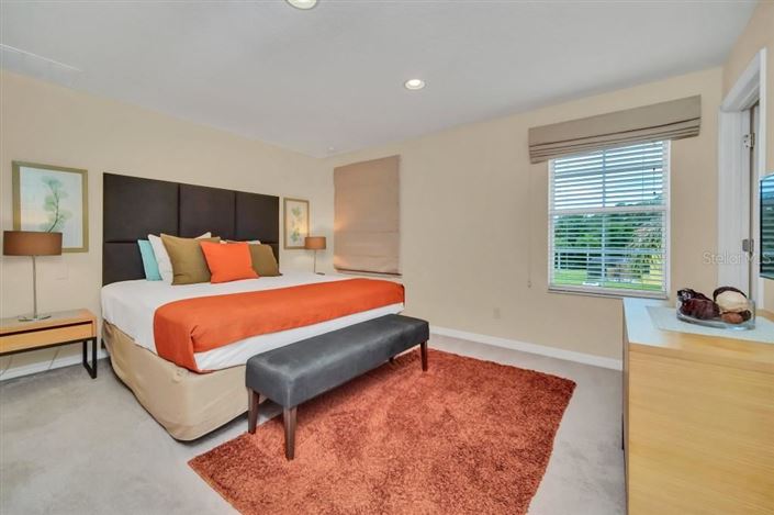 Image No.12-2 Bed House for sale