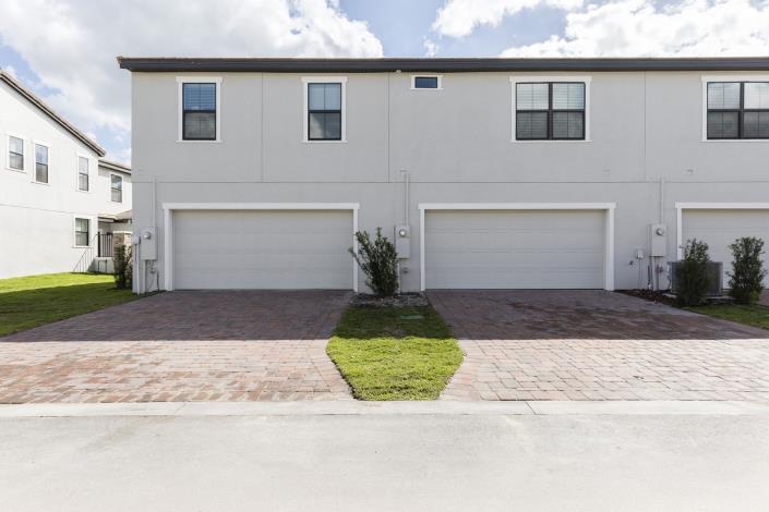 Image No.10-2 Bed Townhouse for sale