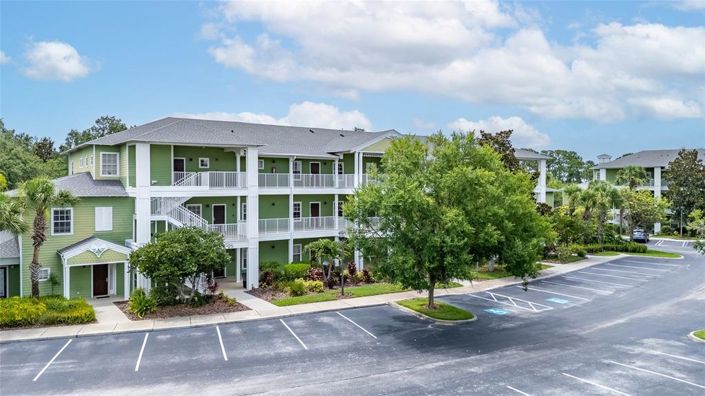 Davenport, Townhouse