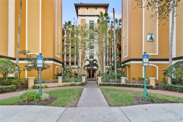 Orlando, Townhouse