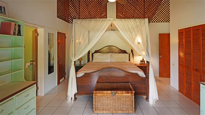 Image No.8-2 Bed Villa for sale