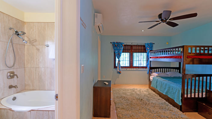 Image No.11-4 Bed Villa for sale