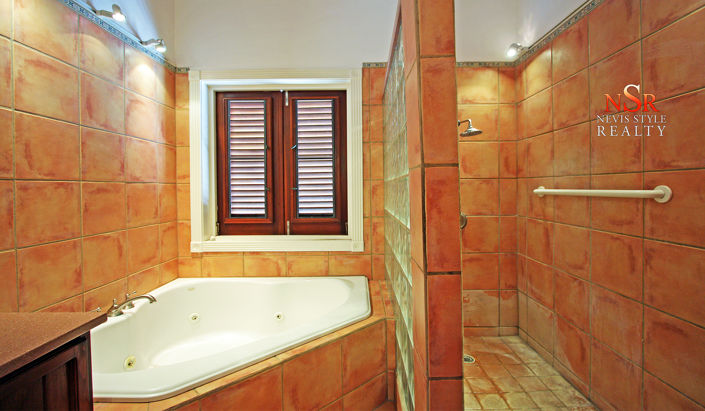 Image No.7-5 Bed Villa for sale