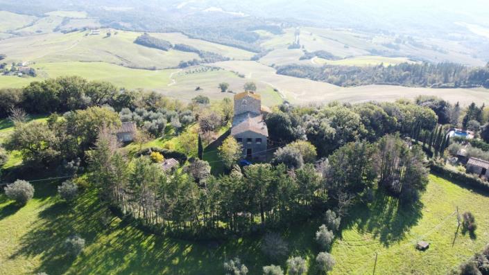 Image No.5-5 Bed Farmhouse for sale