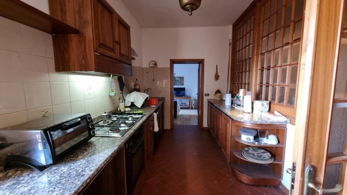 Image No.13-5 Bed Farmhouse for sale