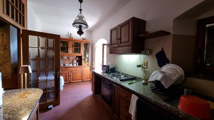 Image No.14-5 Bed Farmhouse for sale