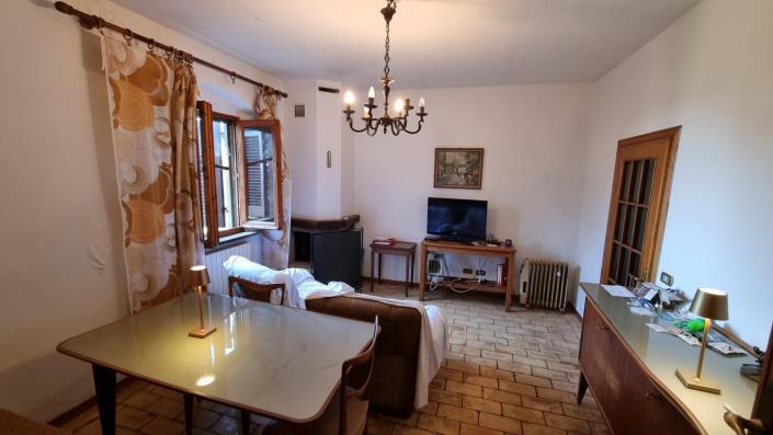 Image No.15-5 Bed Farmhouse for sale