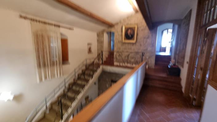 Image No.19-5 Bed Farmhouse for sale