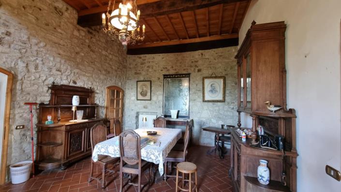 Image No.21-5 Bed Farmhouse for sale