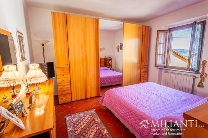 Image No.16-2 Bed Townhouse for sale