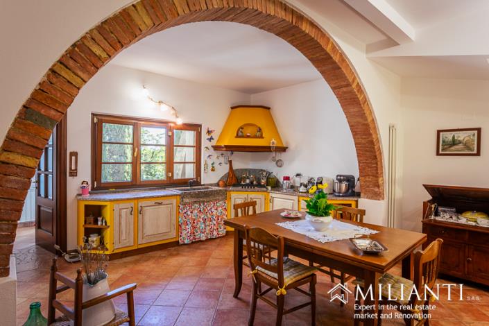 Image No.22-2 Bed Townhouse for sale