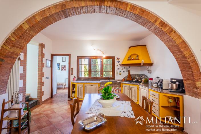 Image No.23-2 Bed Townhouse for sale