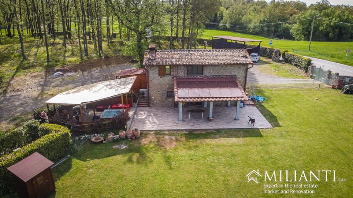 Image No.2-2 Bed Country House for sale