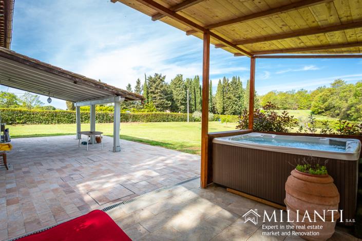 Image No.6-2 Bed Country House for sale