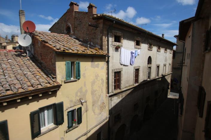 Image No.23-5 Bed Townhouse for sale