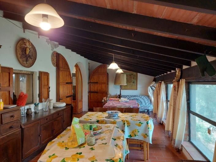 Image No.13-4 Bed Farmhouse for sale