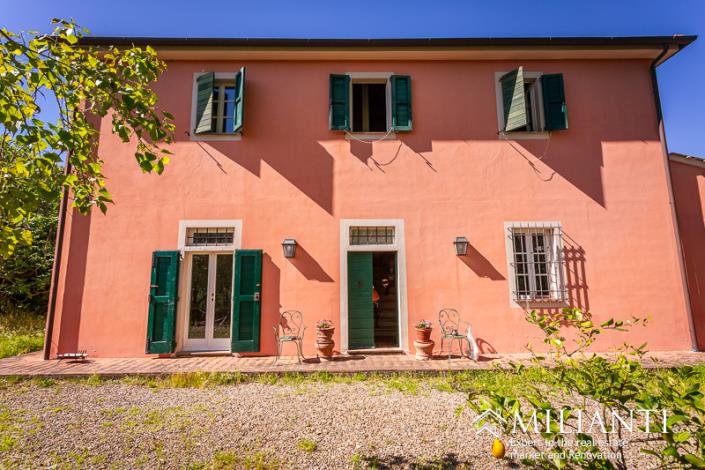 Image No.6-4 Bed Farmhouse for sale