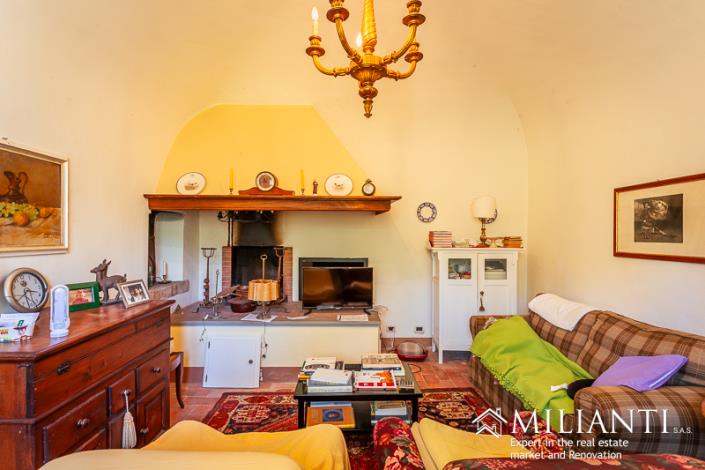 Image No.22-4 Bed Farmhouse for sale