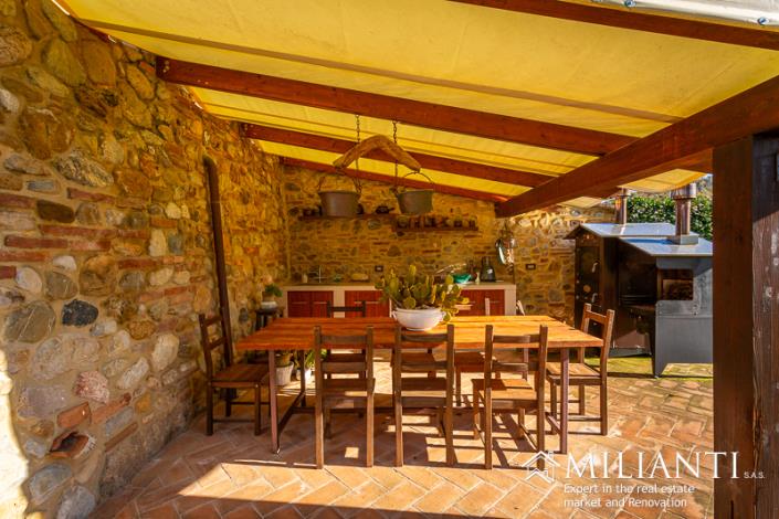 Image No.9-2 Bed Farmhouse for sale