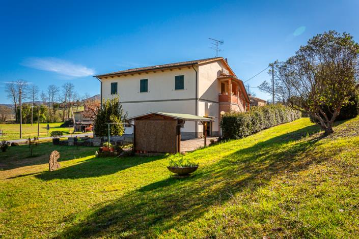 Image No.2-5 Bed Farmhouse for sale