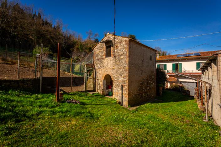 Image No.4-5 Bed Farmhouse for sale