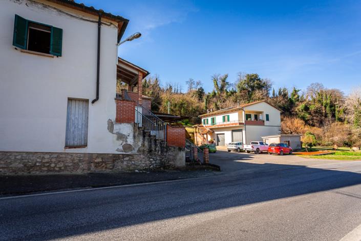 Image No.6-5 Bed Farmhouse for sale