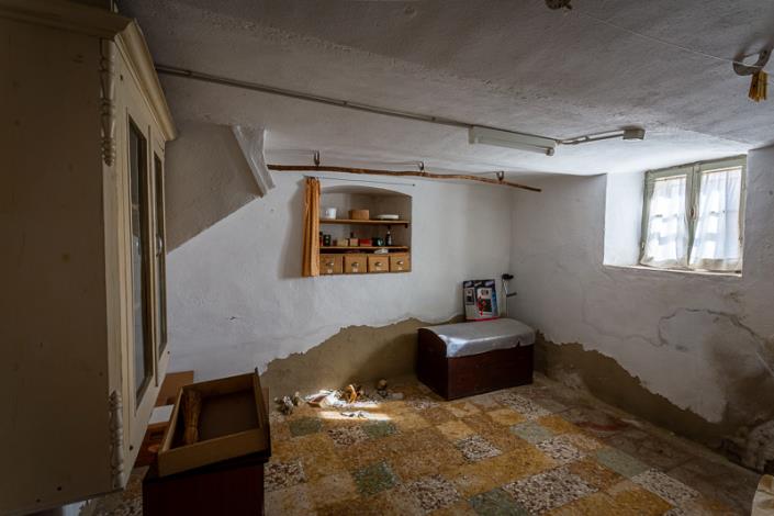 Image No.14-5 Bed Farmhouse for sale