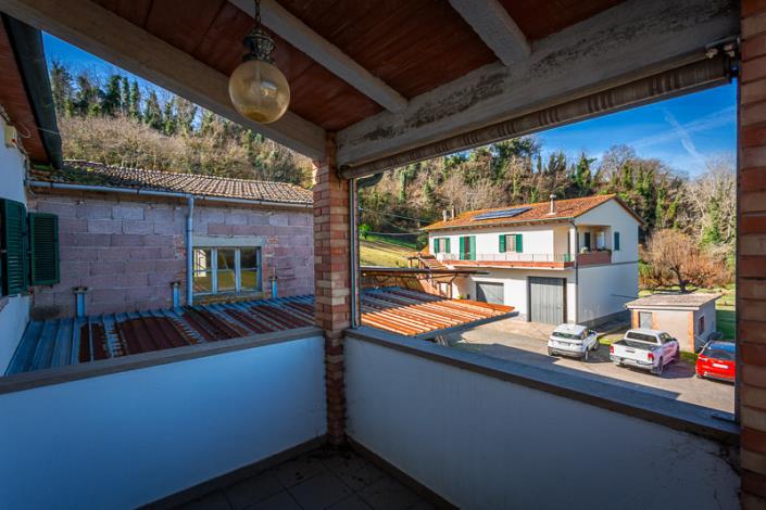 Image No.21-5 Bed Farmhouse for sale