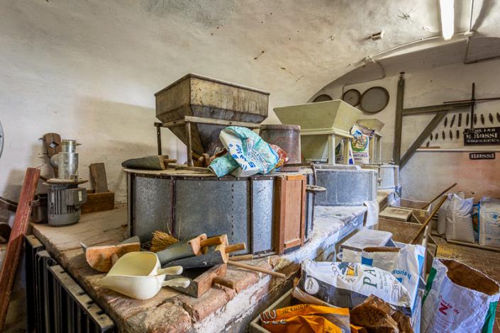 Image No.25-5 Bed Farmhouse for sale