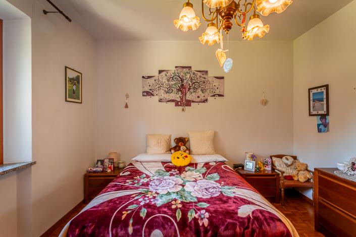 Image No.38-5 Bed Farmhouse for sale