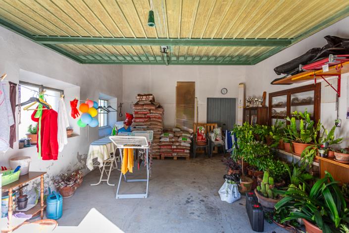 Image No.51-5 Bed Farmhouse for sale