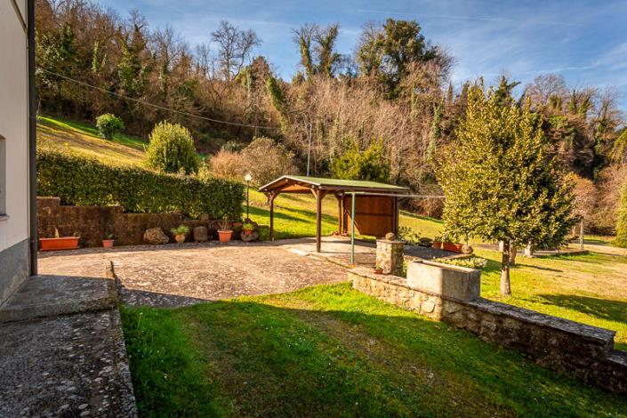 Image No.53-5 Bed Farmhouse for sale