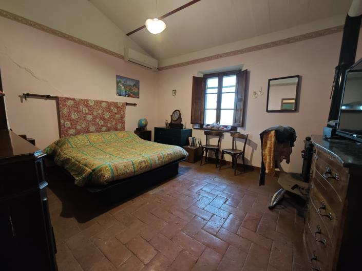 Image No.13-3 Bed Country House for sale