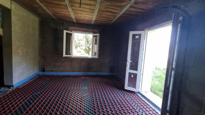 Image No.8-3 Bed Country House for sale