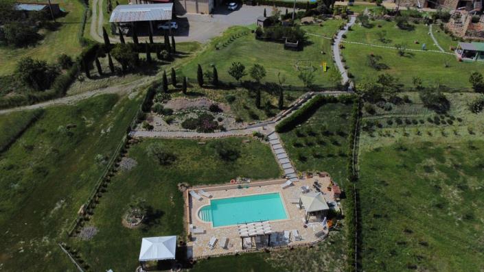 Image No.8-7 Bed Country Property for sale