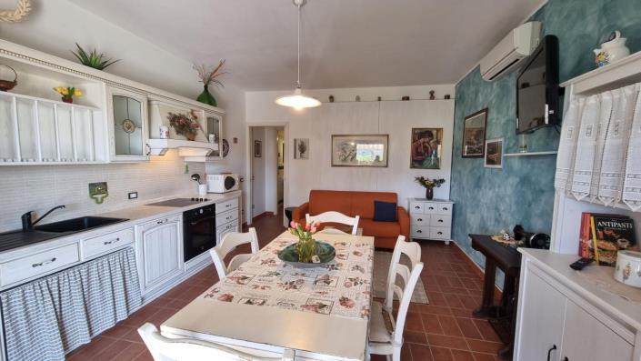 Image No.23-7 Bed Country Property for sale