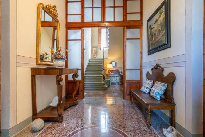 Image No.20-5 Bed Villa for sale