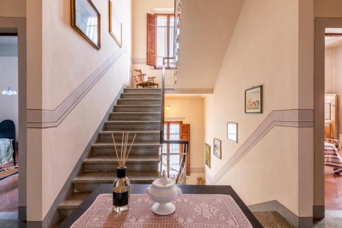 Image No.37-5 Bed Villa for sale