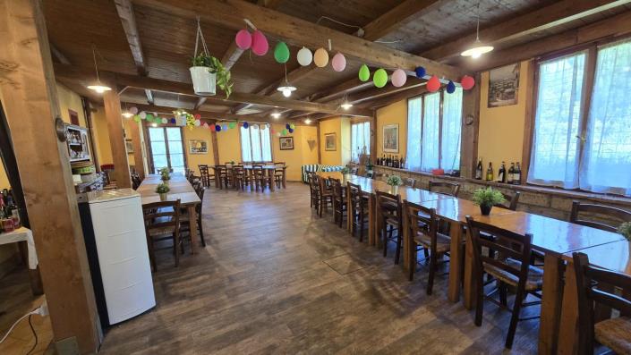 Image No.15-2 Bed Farmhouse for sale