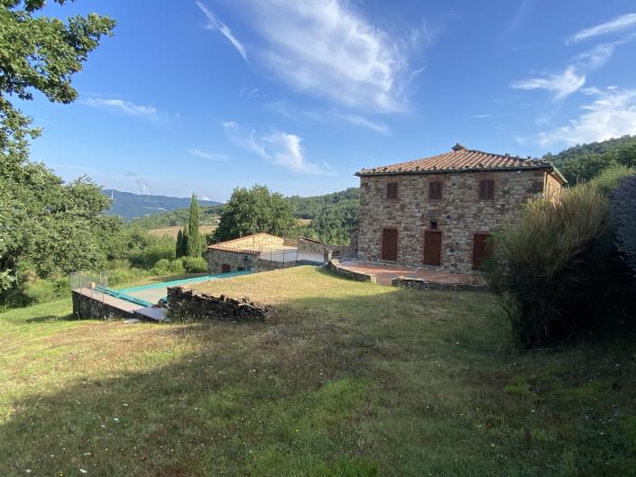 Image No.8-7 Bed Farmhouse for sale