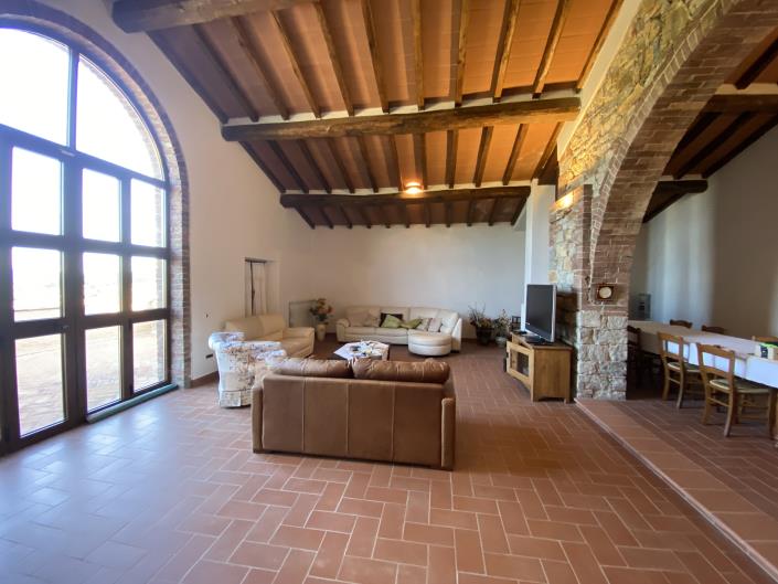 Image No.14-7 Bed Farmhouse for sale