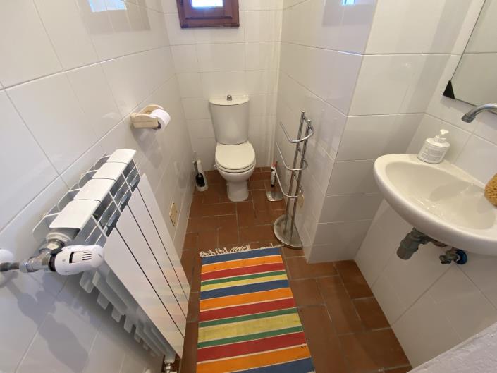 Image No.21-7 Bed Farmhouse for sale