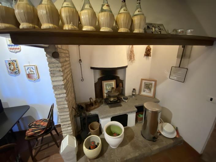 Image No.23-7 Bed Farmhouse for sale