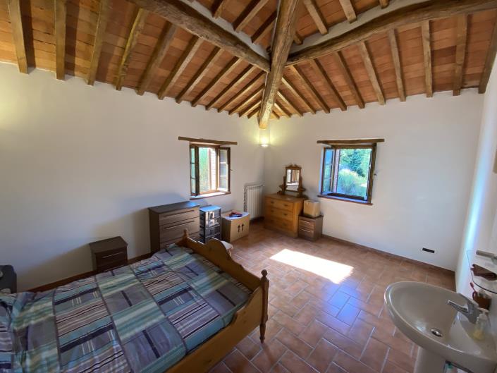 Image No.25-7 Bed Farmhouse for sale